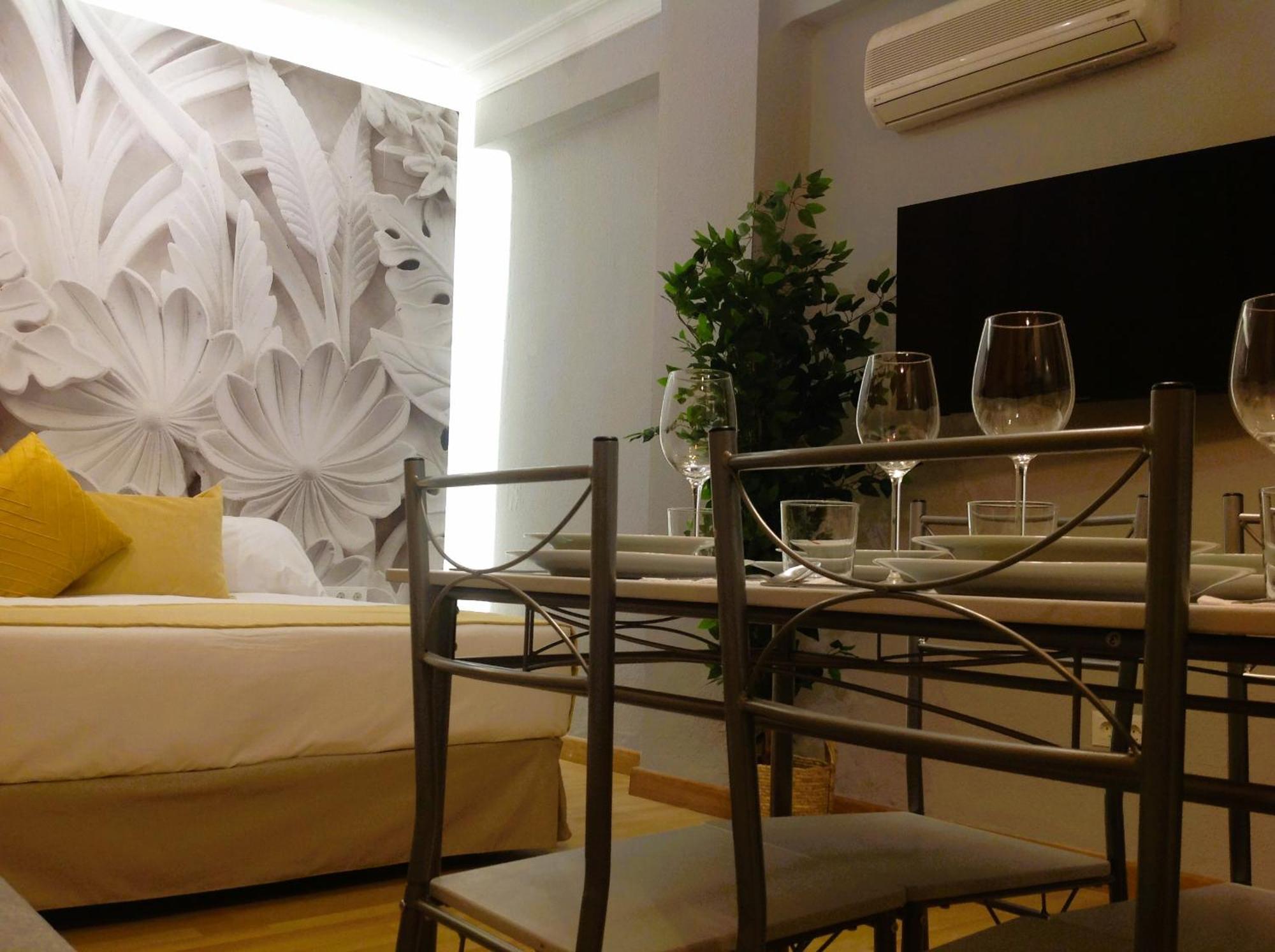 Serendipity Hispalis Nervion Seville Exterior photo
